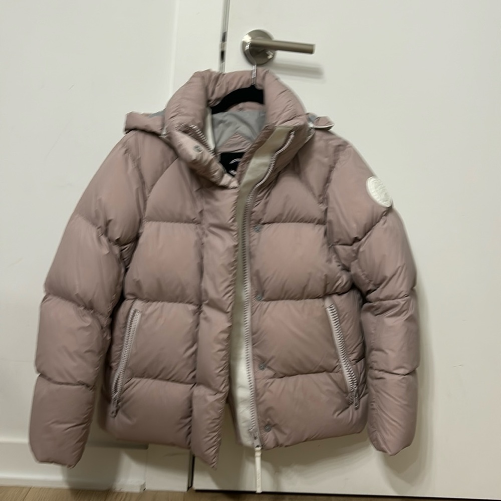 Canada Goose Junction Parka in Lucent Rose (size XS)